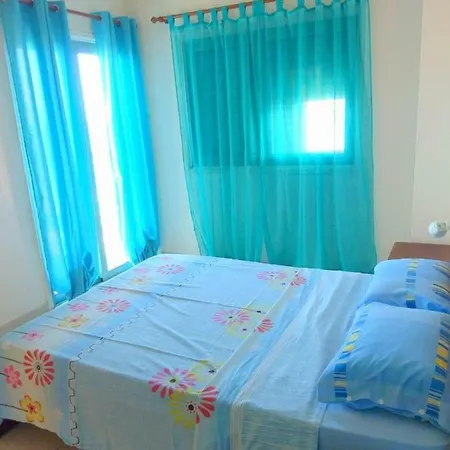 Villa Beach Front Perivolia